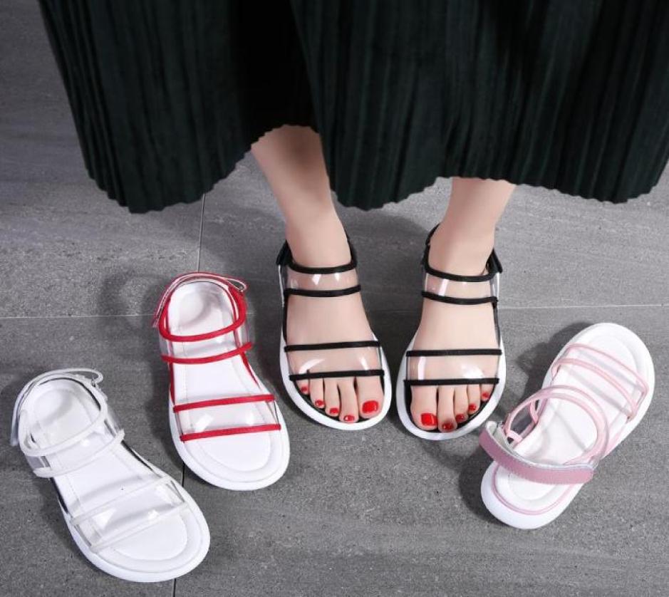 

2019 Designer riveted Sports sandals Luxury diamond brand ladies and women039s leisure sandals fashion Leather outdoor beach Wo6511347, Black