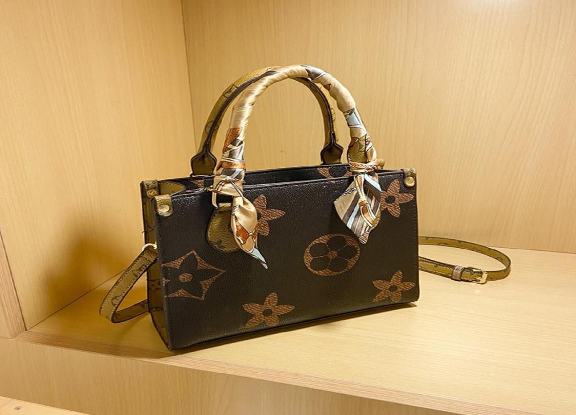 

Bags L family women039s bag 2022 old flower big net red one Shoulder Messenger Hand large capacity printed shopping2786618, Green