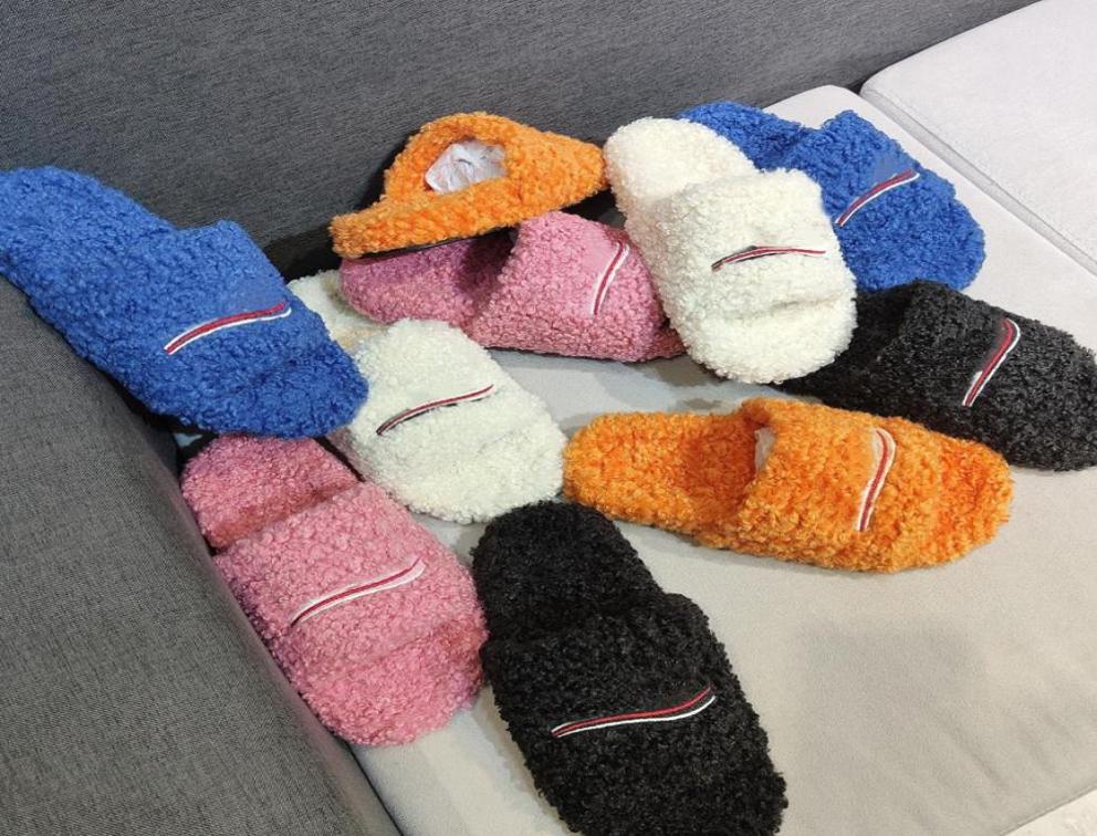 

2022 High quality Womens Slippers Ladies wool Slides Winter fur Fluffy Furry Warm letters Sandals Comfortable Fuzzy Girl Flip Flop2450715, Black