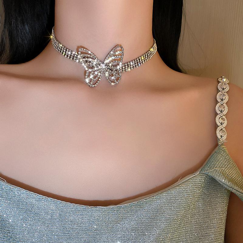 

Choker Beautiful Butterfly Crystal Necklaces For Women Shine Short Rhinestone Statement Jewelry Accessories Chokers