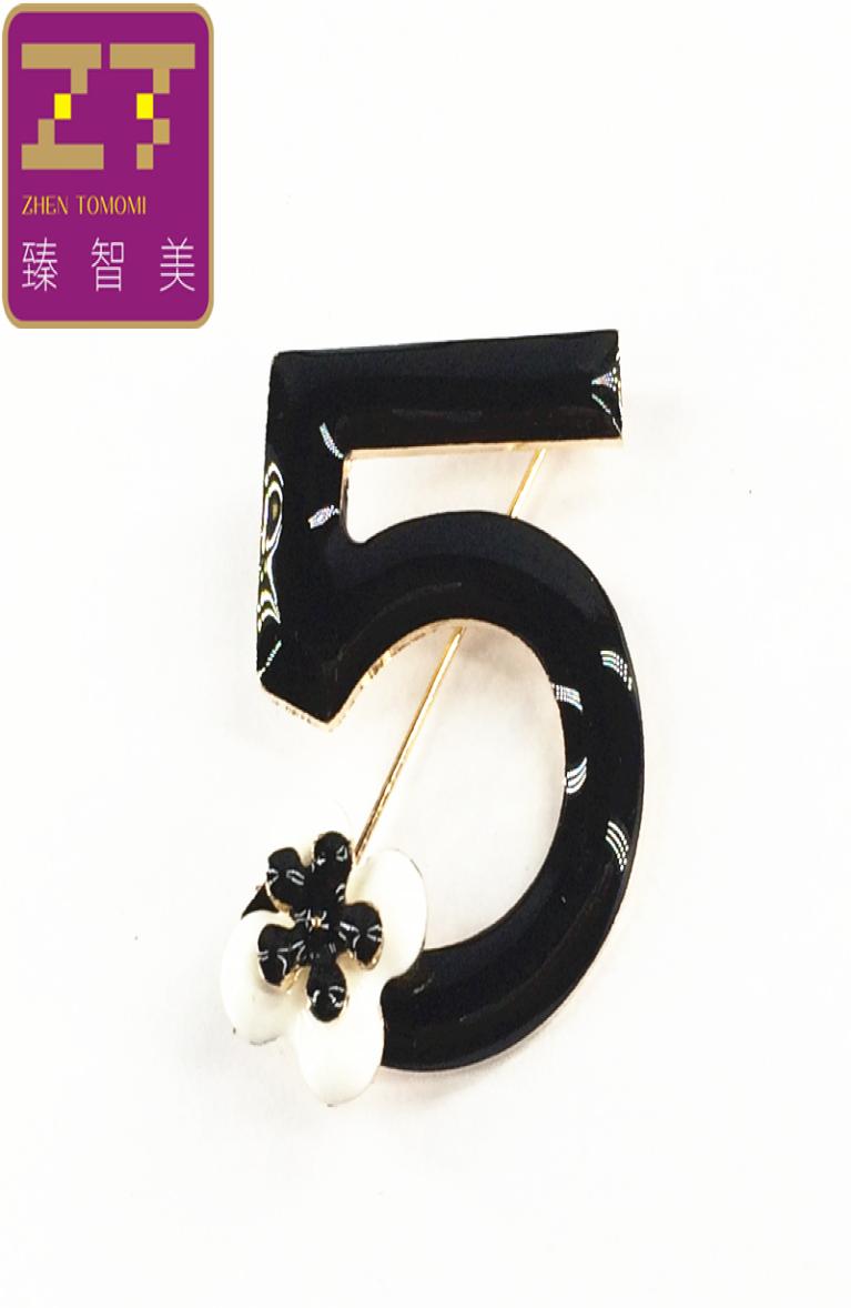 

Whole XZ007 New Fashion Bijoux 5 word elegance luxury paint collar pin brooches for women jewelry gift 7443010