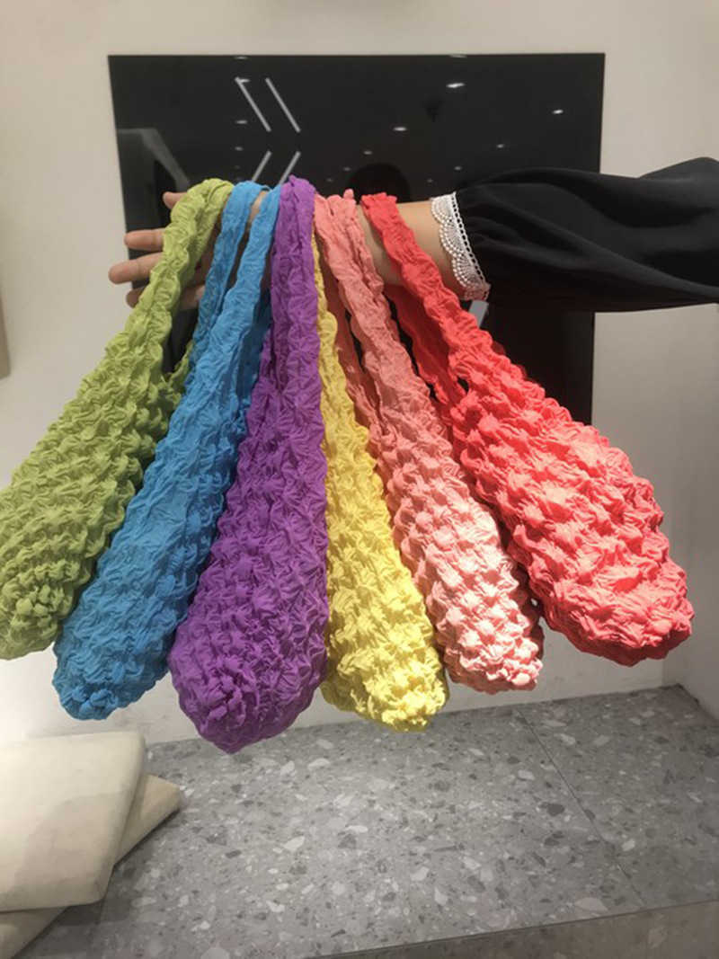 

Spring and Summer New Bubble Flower Handheld Cylinder Bag Female Elastic Bubble Bag One Shoulder Handheld Bento Bag Shopping Bag Female 230527, Dark blue