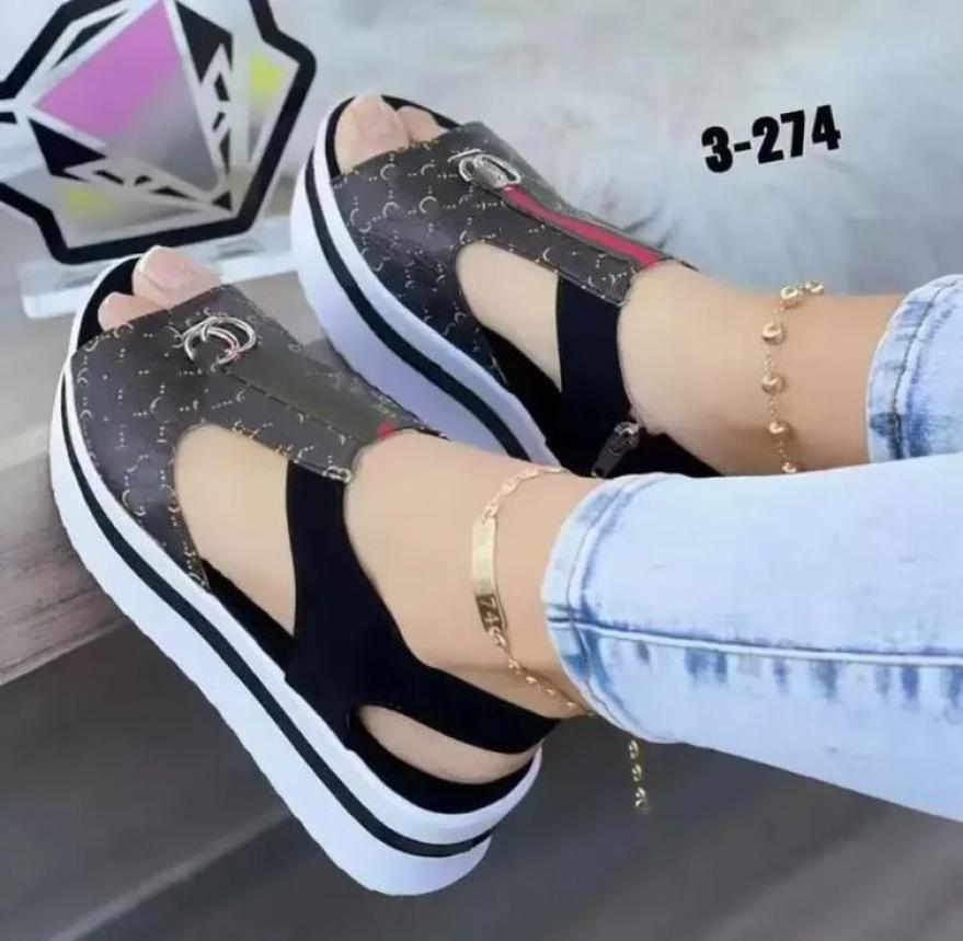 

2022 Luxury Fashion Designer Sandals Flat Slippers with Summer Outdoor Floor Slide Wedge Sandals Lady Letters Cowboy Classic Women3345957, Black