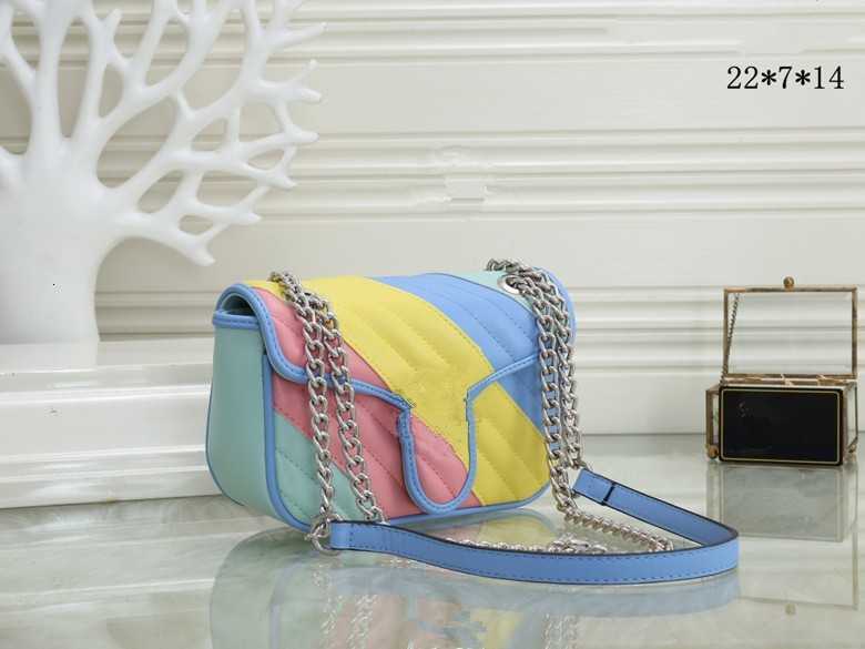 

2020 fashion women's bag single shoulder crossbar makaron chain cover bag