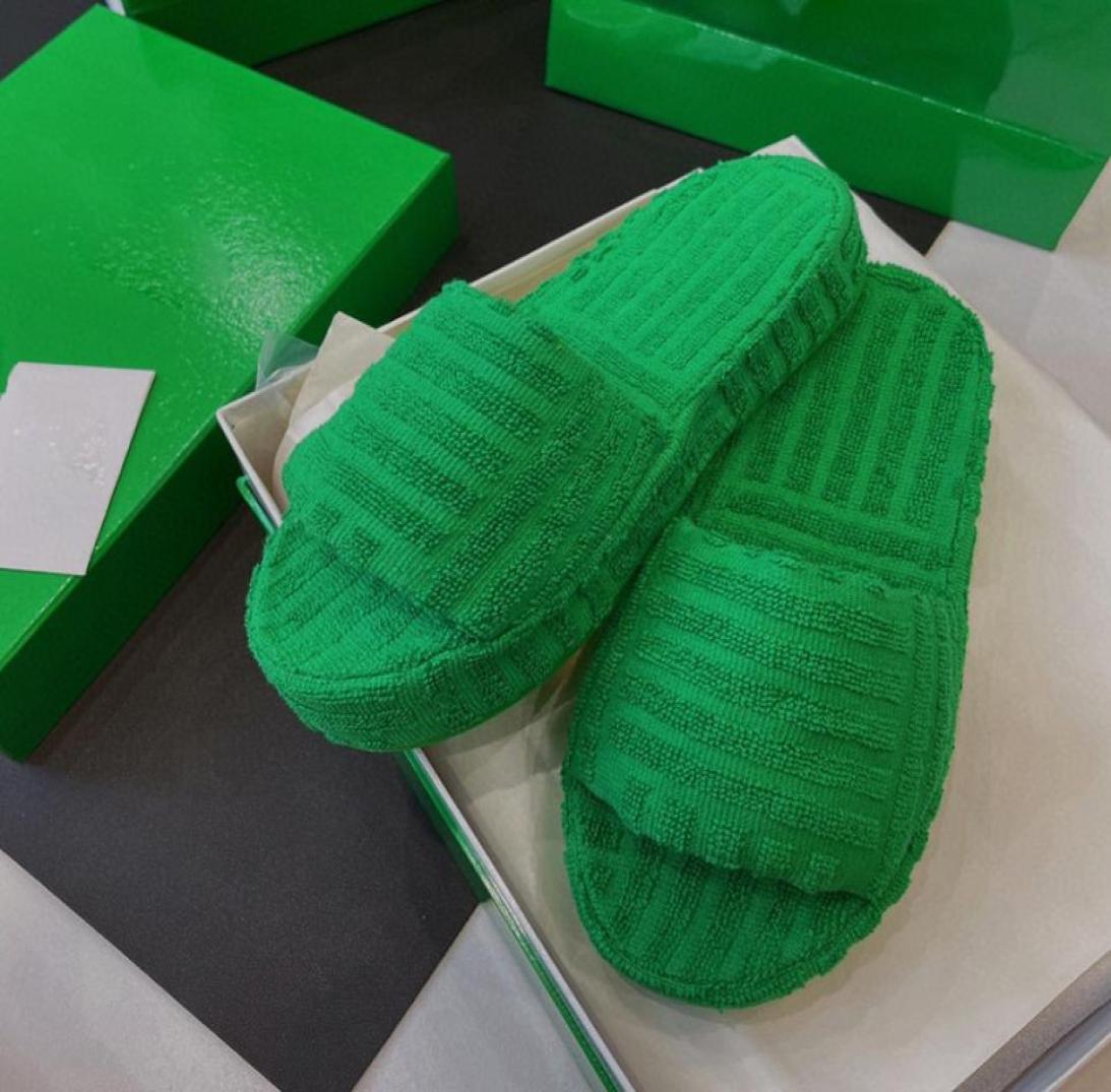 

Luxurys designers Women Ladies Green Matching Bag wool Slides Winter fur Fluffy Furry letters Sandals Slippers Warm Comfortable Fu6031787