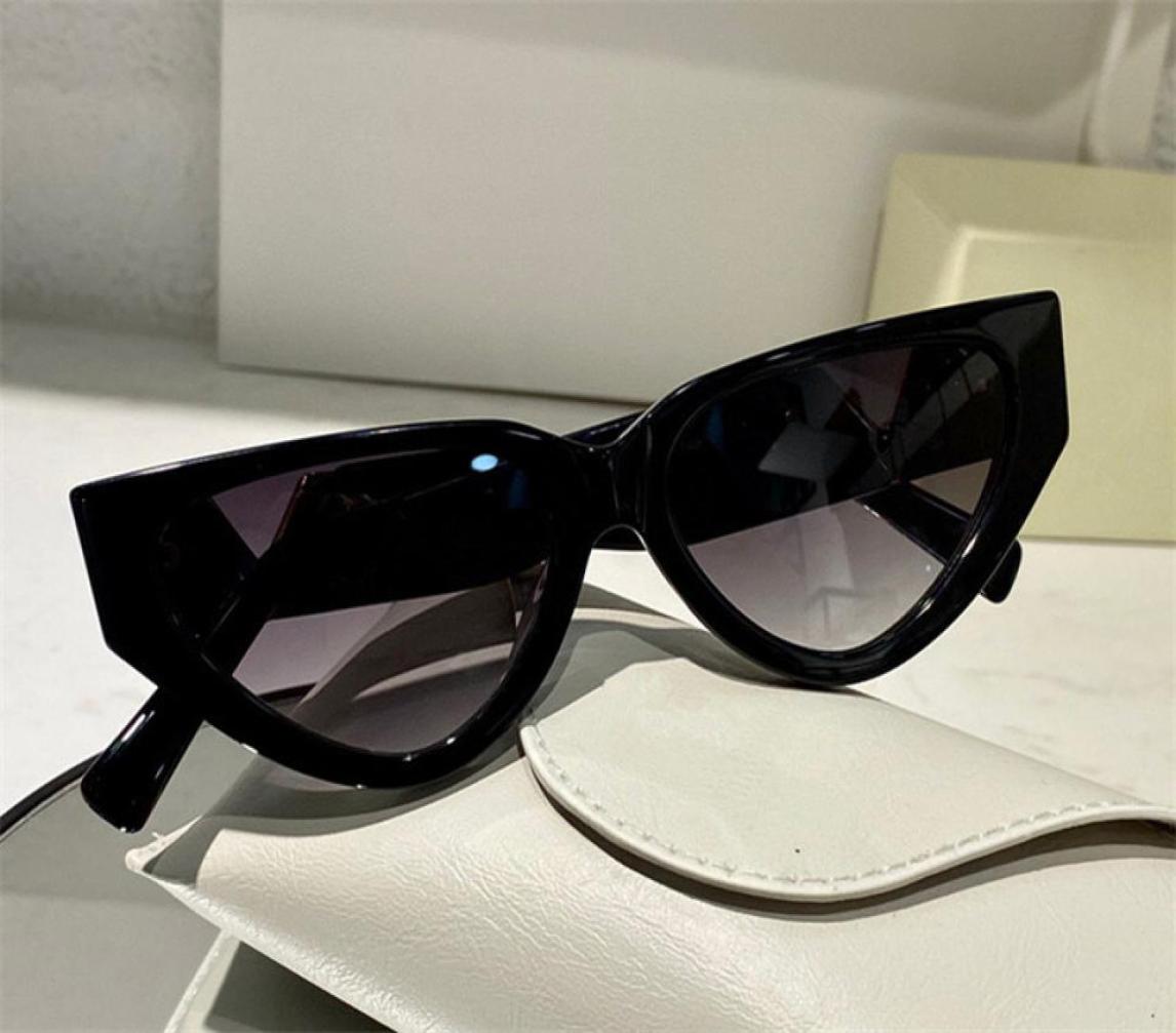 

Sunglasses For Women Summer style AntiUltraviolet 4063 Retro Plate Plank full frame fashion Eyeglasses Random Box6405830