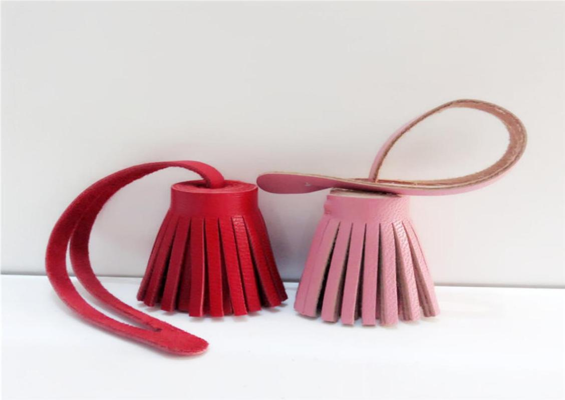 

Designer Luxury Fashion Genuine Lambskin Real Leather Tassel Keychain Pendant Key Chain For Women Girls Bag Charm5621108