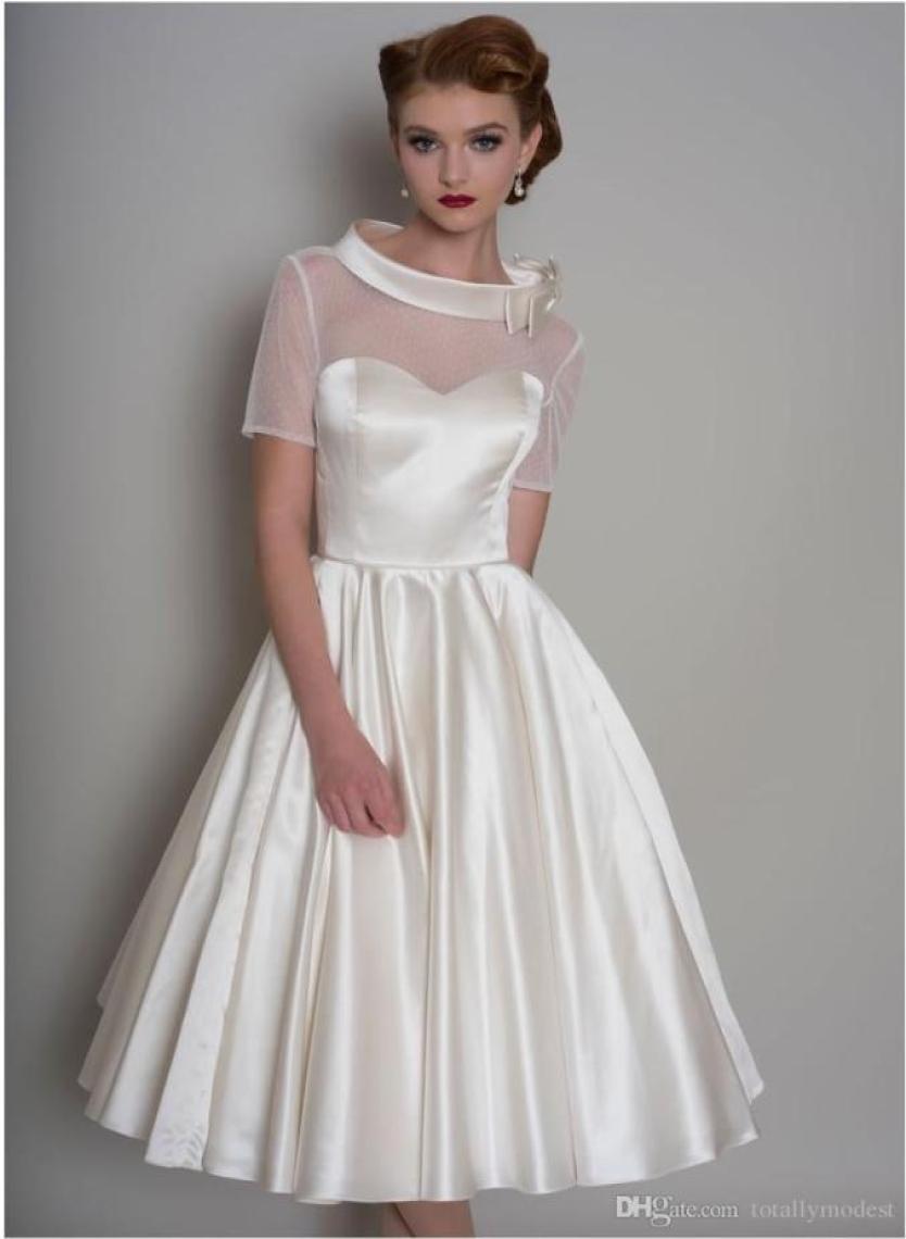 

Knee Length Vintage Short Wedding Dresses With Short Sleeves High Neck Sheer Neck and Back 50s Informal Bridal Gowns Custom Made S5452796, White