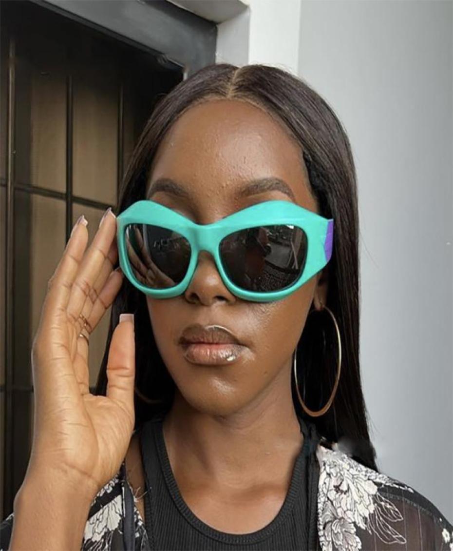 

Punk Hip Hop Sunglasses For Woman 2023 New Futuristic Sunglasses Spice Girls Men Beach Holiday Glasses 11 Colors5985423
