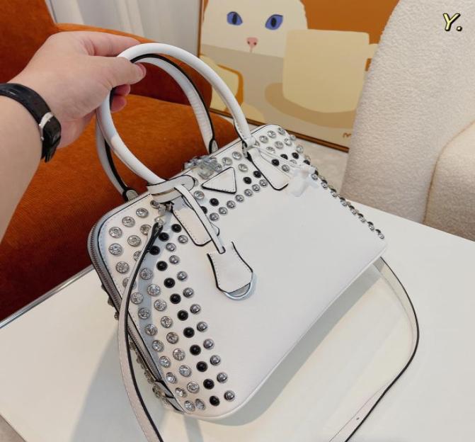 

2023 designer bag high quality handbag lady wallet banquet lady039s handbag crossbody bag shoulder bag whole Totes fashion 6306218, Dark grey