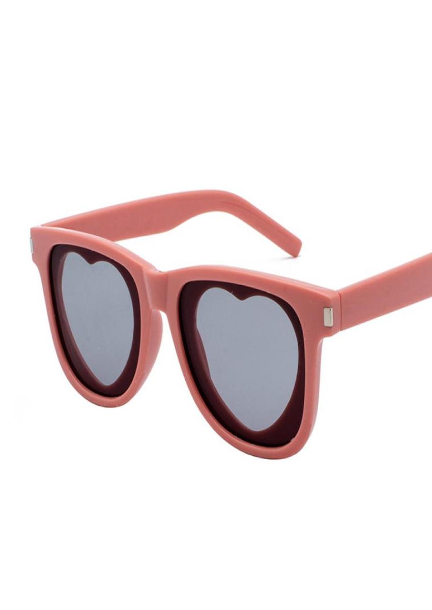 

New 2019 Square Designer Sunglasses For Women Heart Love Lens Fashion Glasses Female Eyewear Oculos De Sol5468961