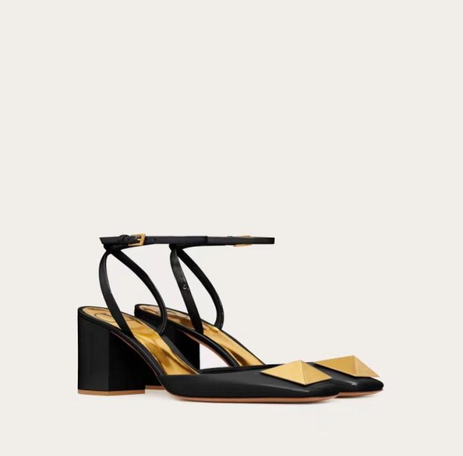 

2022 trend big rivet high heel sandal shoe version pedicure original cow patent leather foot pad sheet metal Italian leather outso1243886, Chocolate