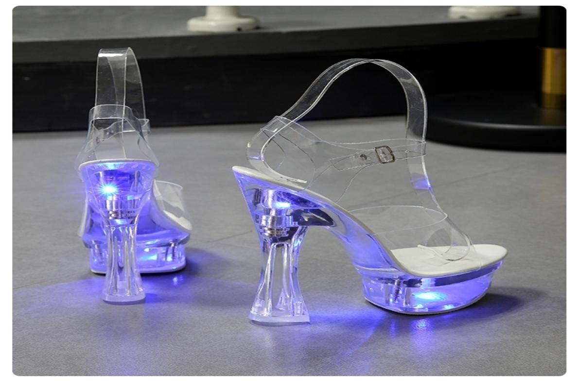 

6 Color Square Heel Women Sandals Light Up Glowing Shoes Luminous Clear Sandals Platform Shoes High Heel 15cm Transparent Shoes Y22217104