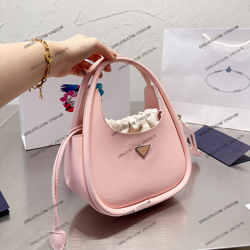

23Ss Designers Women Leather Totes Bags hobo Handbag Shouder Crossbody Triangular Badge Shopping Bag Luxurys Messenger Ladies Travel Handbags Pouch 20cm, White