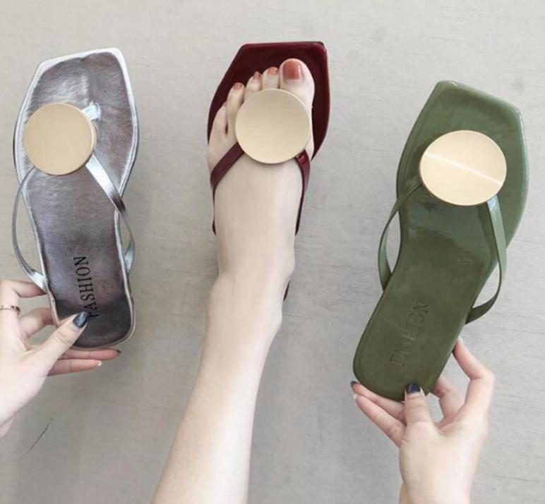 

2020 Summer Shoes Woman Slippers Square head Clip Toe wear flat slippers women039s Beach Sandals Summer Sandals sh3036385480, Beige