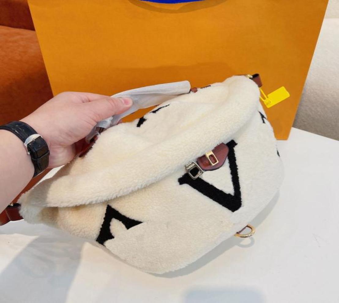 

Designers luxurys waist bags Bumbag cross body shoulder bag chest purse men Bumbags crossbody women side body Nylon wallet versati3748416, Black