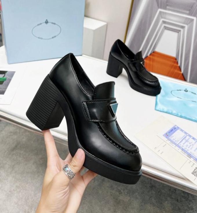 

High Heeled Brushed Leather Loafers Heel Pump Shoes Womens Designer Penny Loafer Chunky Heels Pumps Rubber Sole Black White8426425, Blue