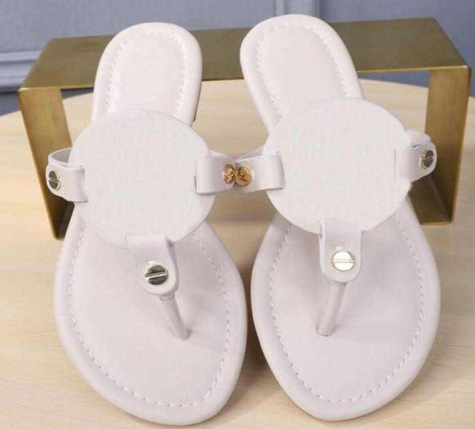 

Fashion Sandals Rivet Flat Slippers Bow Knot Studded Shoes Jelly Platform Sandal Women Flip Flops with Box 35414565519, Red