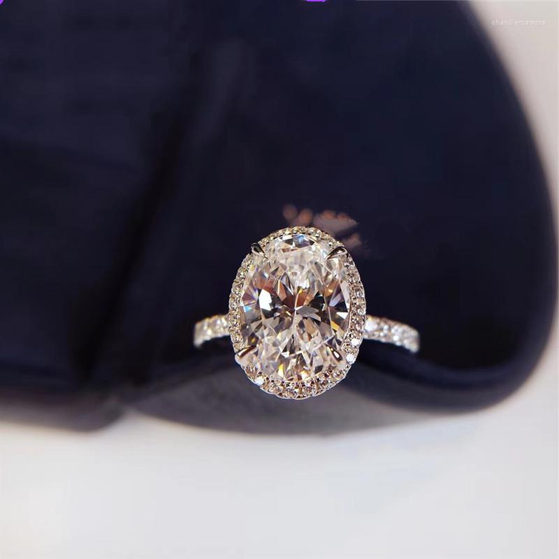 

Cluster Rings Luxury Fine Jewelry 925 Sterling Silver 2CT Oval Cut Diamond Wedding Engagement Cocktail For Women Girl Gift Wholesale