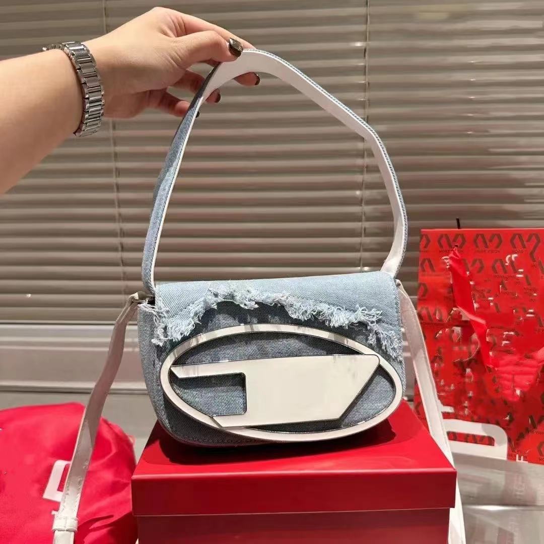 

Ladies shoulder bag Handle Diesels Designer Bag Womens Flap Luxury Handbag Female Pochette Nappa cowboy Tote Casual Italy Fashion Brand Clutch Strap Bag 001, Sky blue