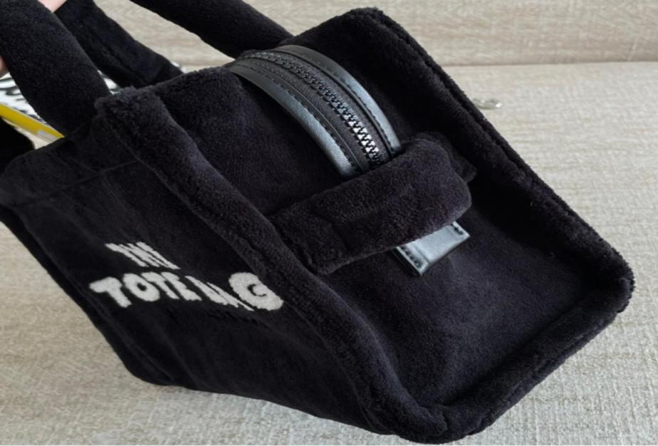 

Women039s Black Tote Designer Crossbody Bags Soft Towel Letters Handbags with Adjustable Strap2419157