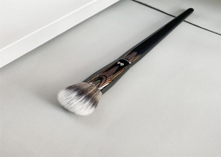 

Pro Diffuser Foundation Makeup Brush 64 Black DualFiber Stippling Foundation Cream Beauty Cosmetics Blender Tool5008789