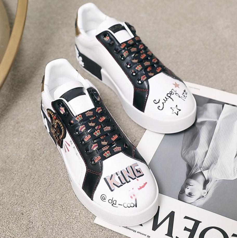 

Fashion Designer Shoes High Quality Mens Womens Cartoons Casual Shoe Genuine Leather Bee Tiger Snake Embroidery Stripes Classic Me7326155, Multi