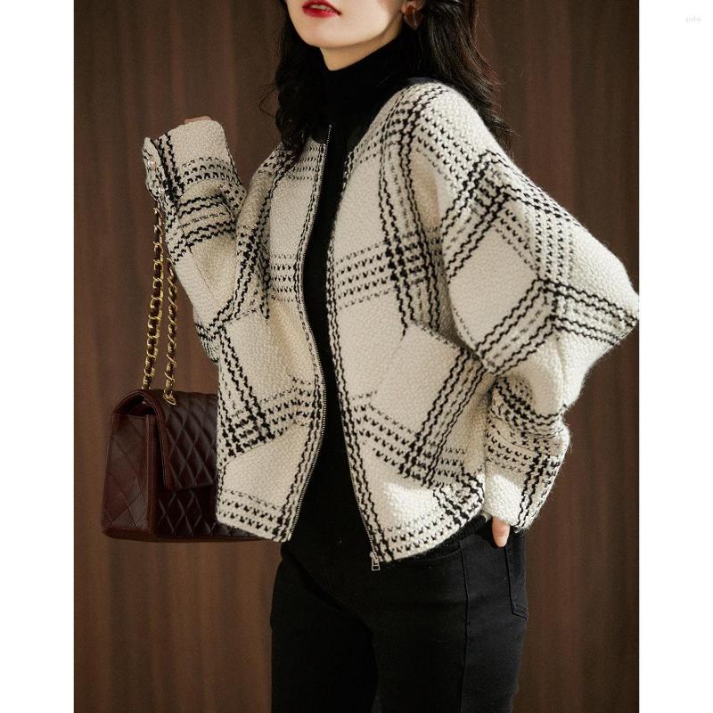 

Women' Jackets EWSFV 2023 Autumn Fashion Women All-Matching Loose Zip Coat Casual Black And White Lattice Pattern Full Sleeve Woolen, Beige