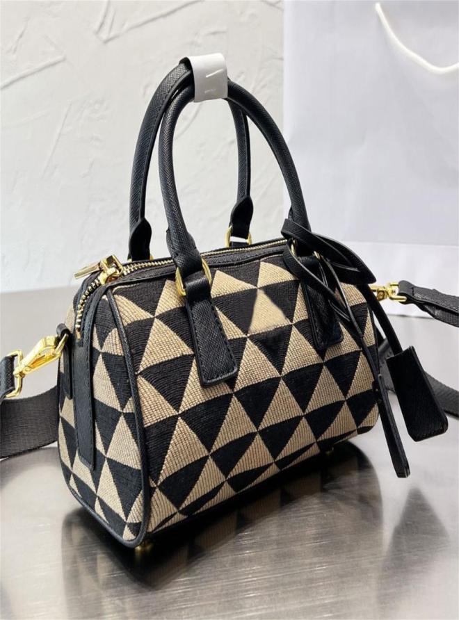 

Symbole embroidered jacquard fabric tophandle bag women men saffiano handles handbag metal hardware zipper closure tote with feet3893261, Nude