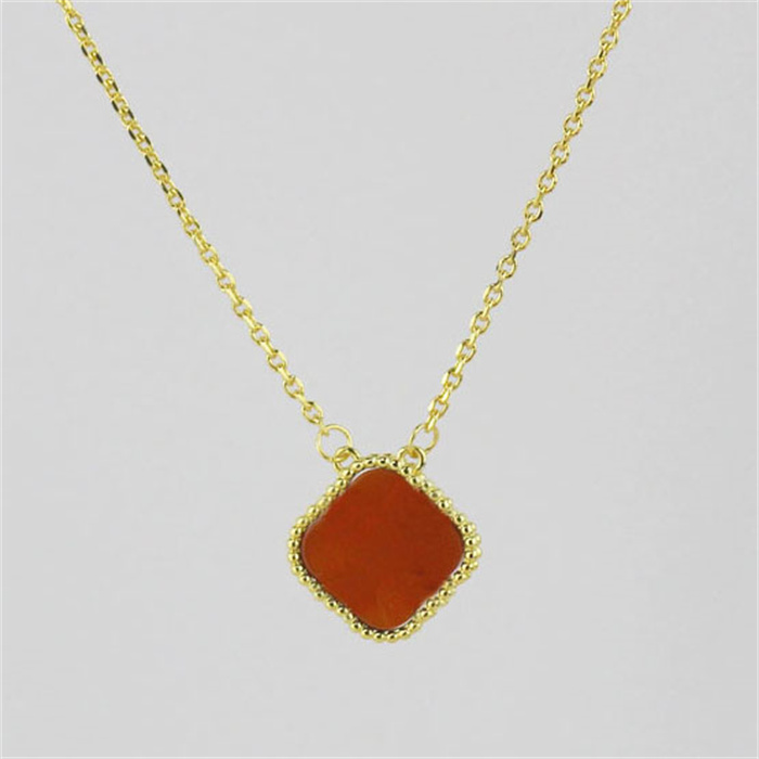 

hot designer Pendant Necklaces for women Elegant 4/Four Leaf Clover locket Necklace Highly Quality Choker chains Designer Jewelry 18K Plated gold girls Gift Fashion