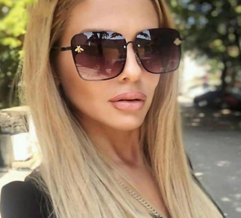 

2021 New Fashion Lady Oversize Rimless Square Sunglasses Women Small Bee Glasses Gradient Sun Glasses For Female UV4005135459