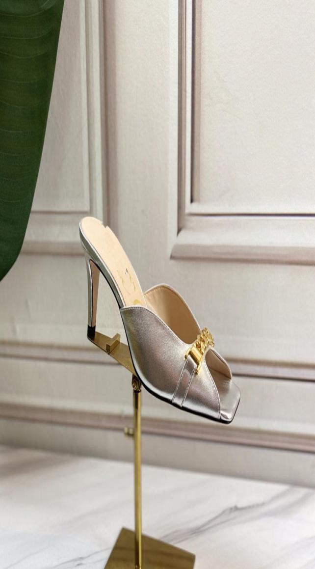 

Classic High heeled sandals Coarse heel leather Suede woman shoes Metal buckle for parties Occupation Sexy sandals size34422835165, Gold