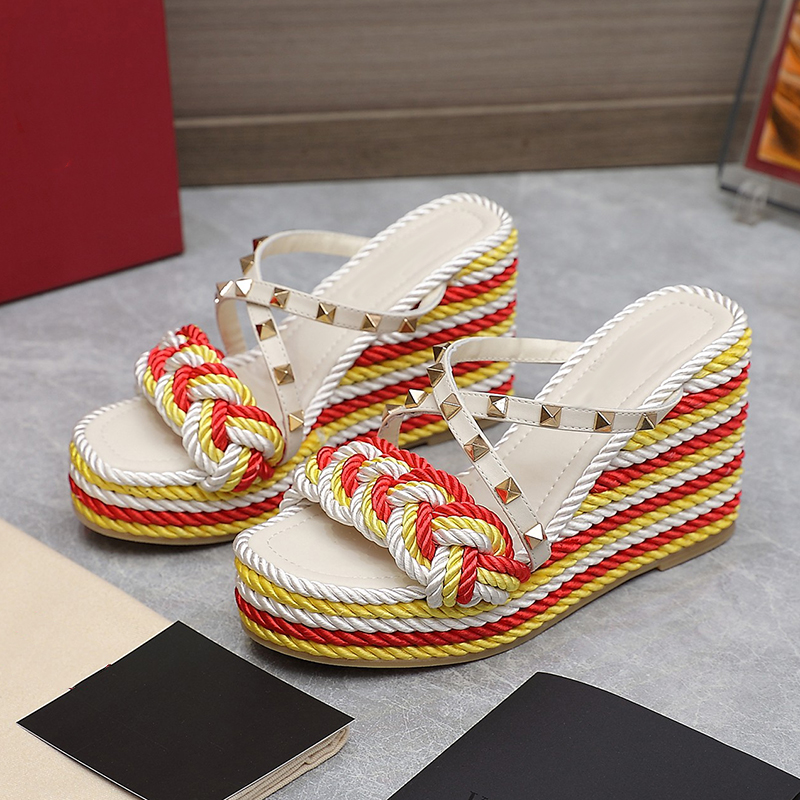 

Designer Womens Sandals Platform Slippers Hemp Rope Woven Riveted Wedge Heel Sandals Sheepskin Outdoor Beach Shoes Ballet Shoe High Heels 9.5cm Casual Shoe 35-42, Box