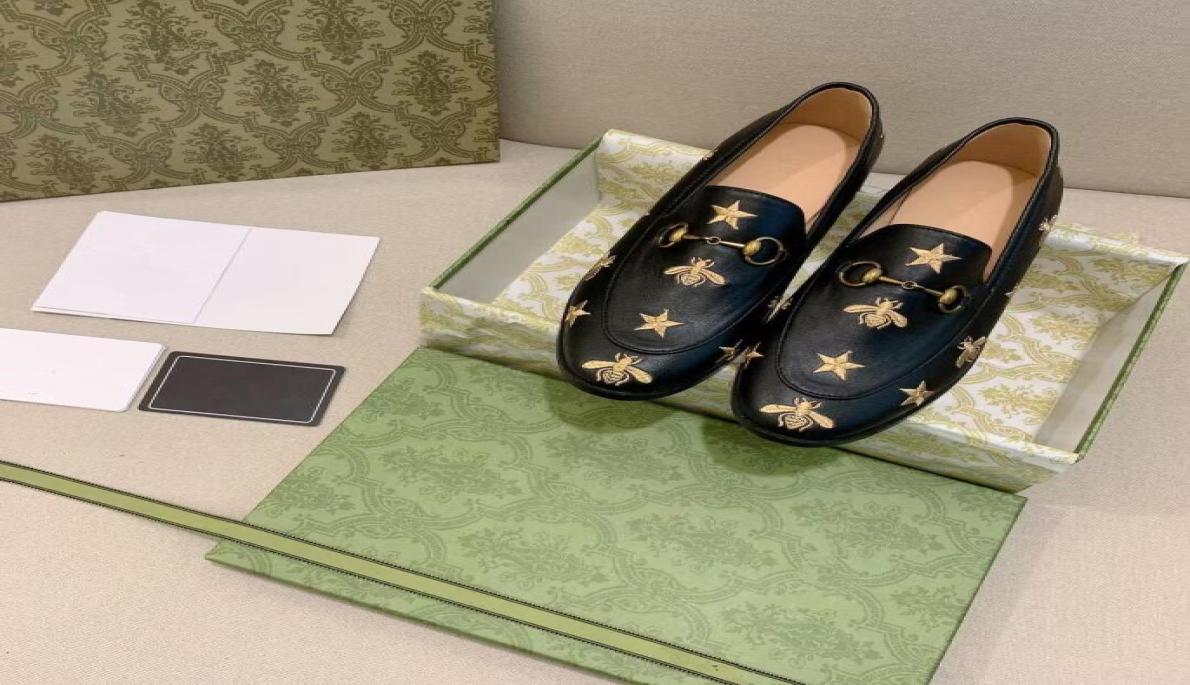 

classic women Flat Dress shoes 100 Authentic cowhide Metal buckle Lady leather casual shoe Mules Princetown Men Printed Trample L7313256, Blue