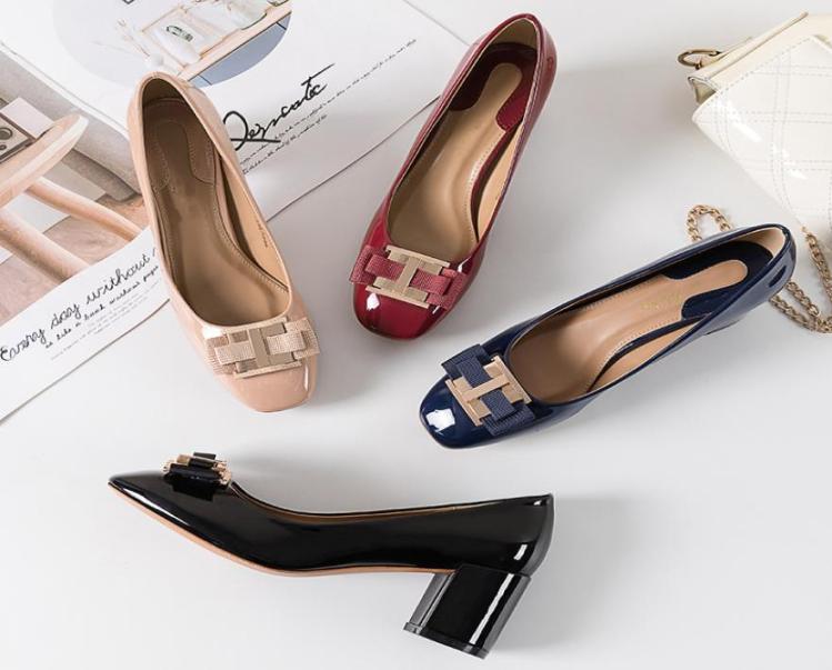 

Patent Leather Designer Women Shoes Heels Brand Metal Button Bowknot Office Red leather Wedding Pumps Black Blue Correct8574229, Clear