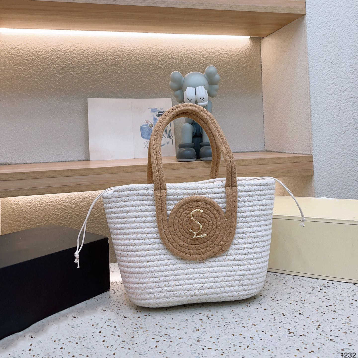 

designer Straw braid bucket bags shopping bags fashion women tote Lafiaes woven beach bag handbag drawstring Inner pocket, Beige