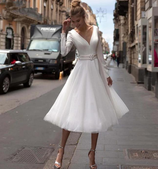 

2021 Elegant Short Wedding Dresses Belt Long Sleeve TeaLength V Neck Bride Dress Gown Satin Tulle A Line Vestido De Noiva6124164, Champagne
