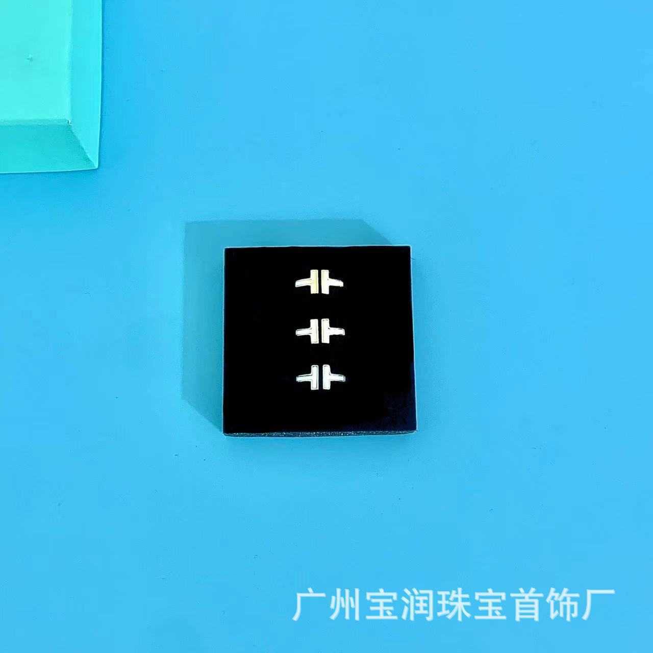 

Designer famous brandTiffay s925 Sterling Silver Double White Fritillaria Set with Diamond Open Ring Fashion Simple and Elegant PersonalityCMGK