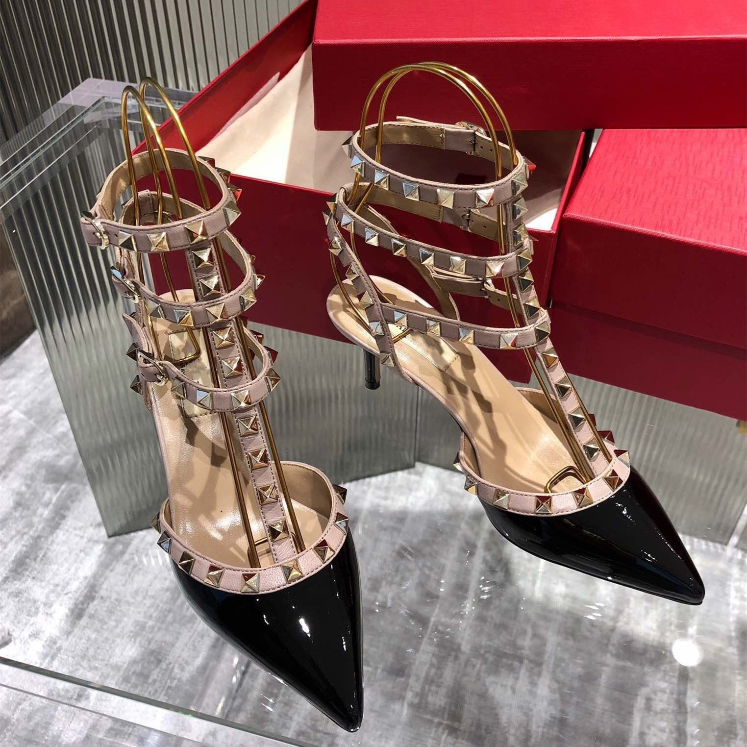 

Women V Brand Sandals High Heels Rivets Wedding Shoes 6cm 8cm 10cm Sexy Thin Heel Pointed Toe Three Belts Classics Summer Real Leather Woman Sandal with Bag 35-44, Sky blue shiny