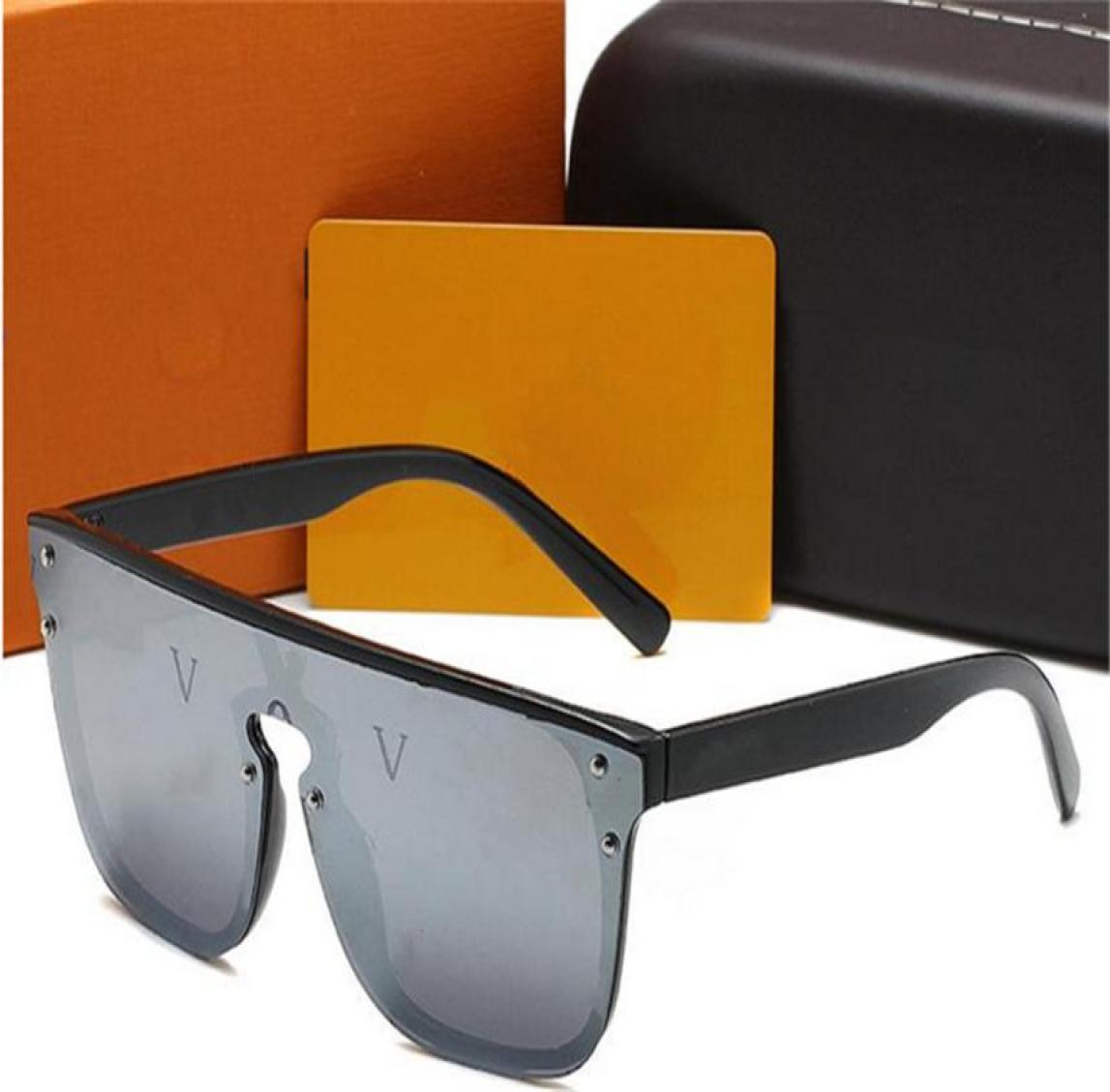 

2022 Whole Designer Sunglasses Luxury Brand sunglasses Outdoor Shades PC Frames Fashion Classic Lady EyeGlasses Men and Women 2657232