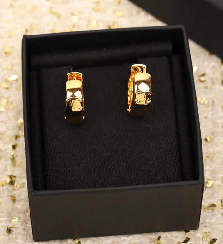 

2023 Luxury quality charm simple design drop earring small round shape in 18k gold plated have box stamp PS7396A5292777