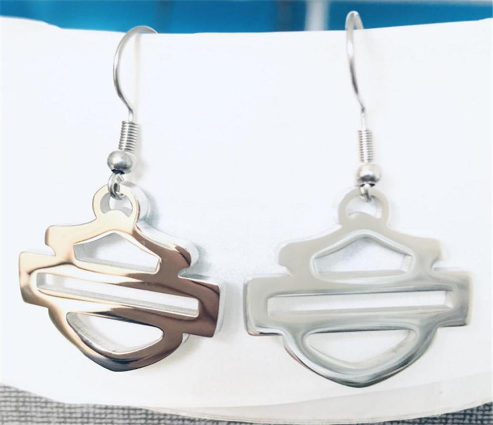 

2pairslot Clean Crystal Shiled Biker Earring 316L Stainless Steel Fashion Jewellery Girls Motorcycles Earrings6040103