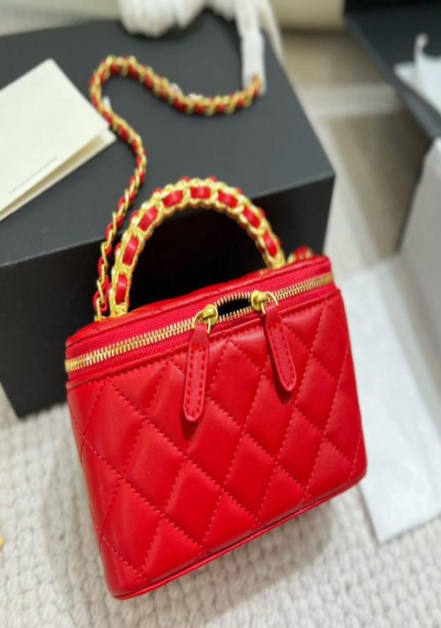 

CC Bags Luxury Brand Cosmetic Bags Cases Womens Cosmetic Case Vanity Box Bags Top Hollow Out With Leather Strap Hand Totes Gold 5660204, Brown