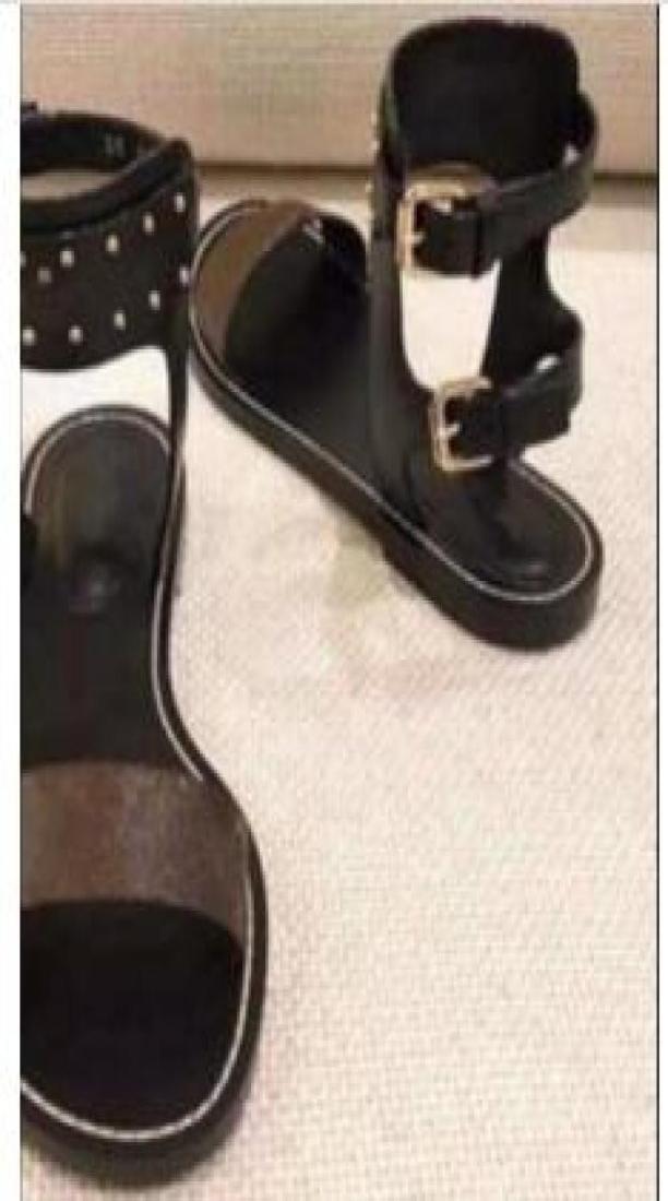 

Newest Luxury Women Print Leather Sandal Striking Gladiator Style Designer Leather Outsole Perfect Flat Plain Sandal Size 35416707315, Brown