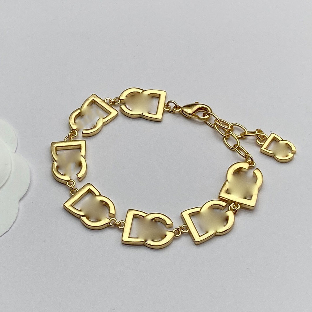 

Gold and Silver Bracelet Retro Literary Letter Design Necklace Advanced Sense Exquisite Fashion Suit Jewelry Shoes Bag Clothes Accessories Design Items, Mixed colors