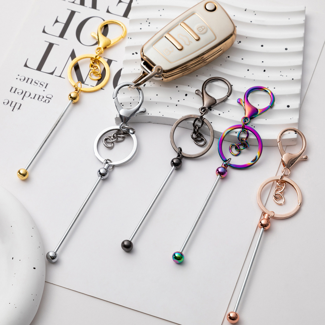 

Stock Metal Bar Beadable Key chain Hooks Stylish Girls Gift Iridescent Keyring Beadable Keychain for Jewelry Making DIY Crafts