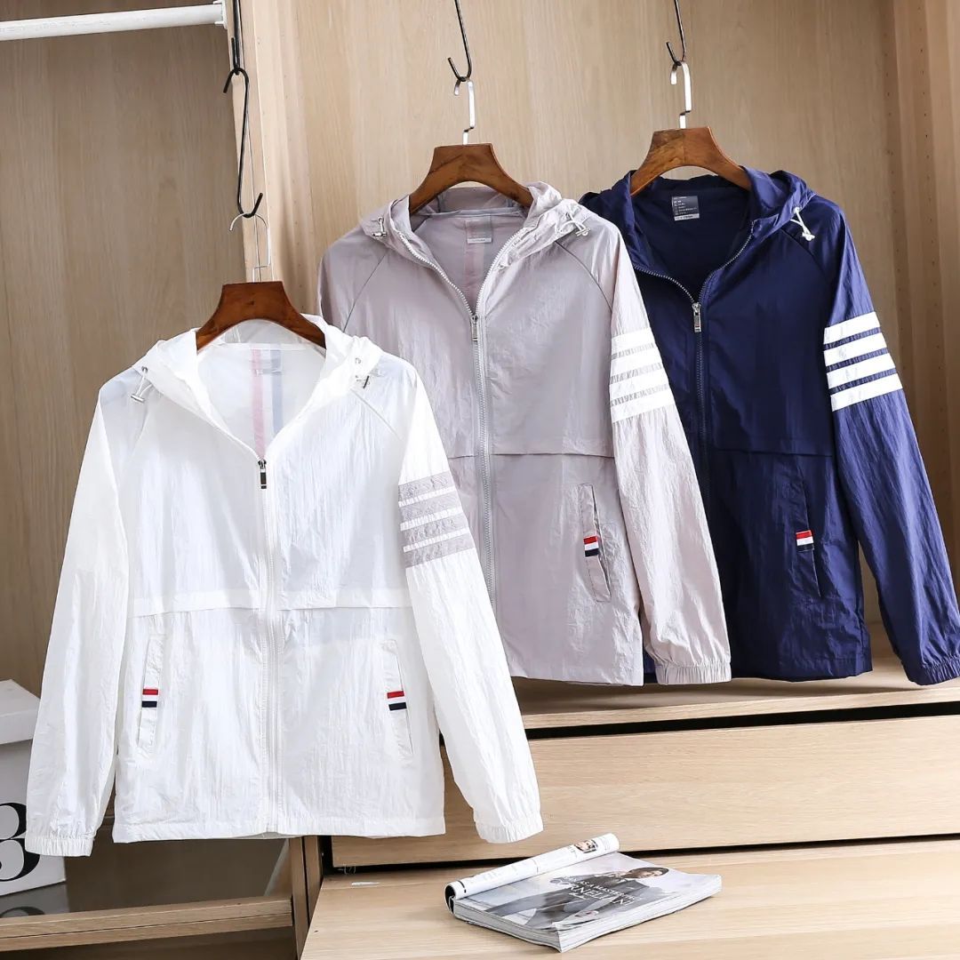 

TB sunscreen clothes men's new ultra-thin breathable thin long-sleeved cardigan sunscreen shirt coat men's loose sun protection clothing tide, White