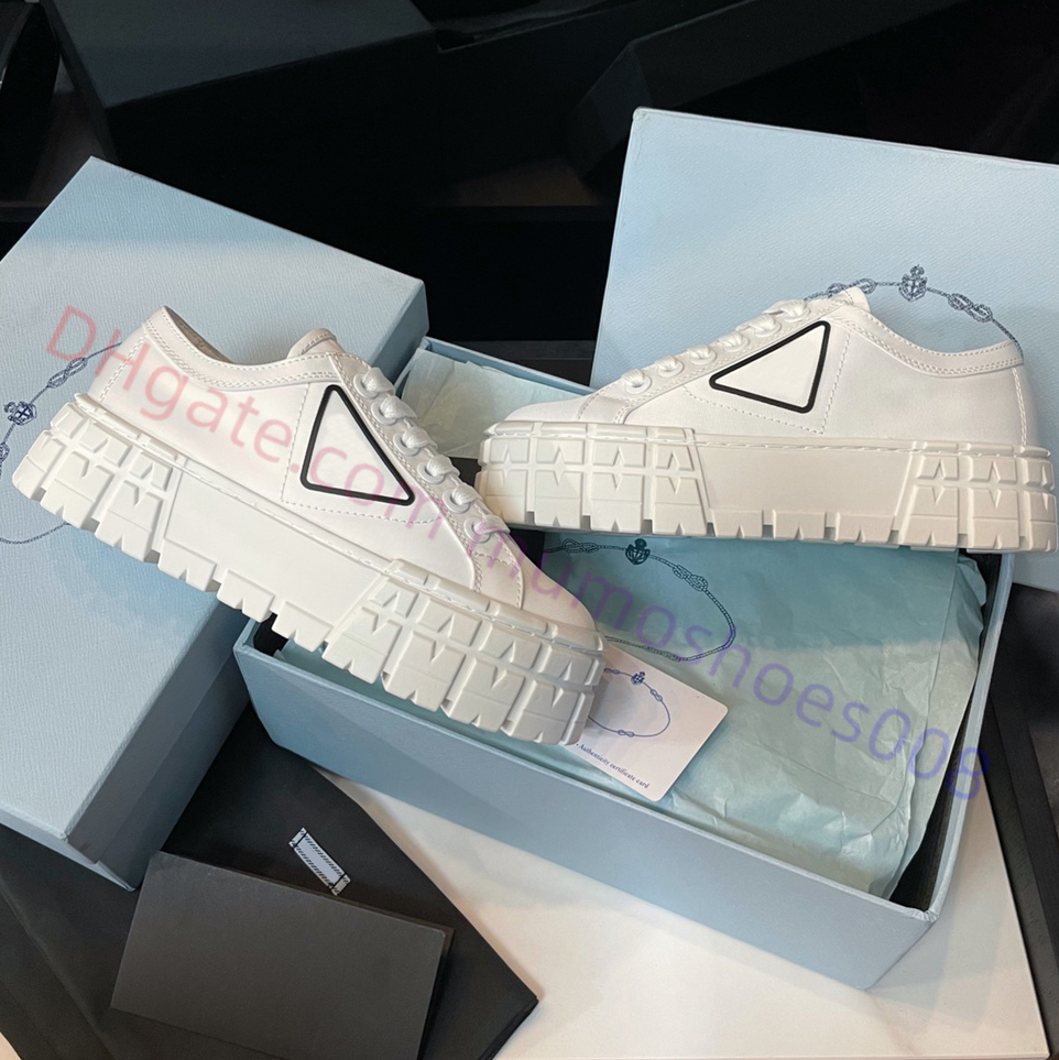 

Designer Sneakers Gabardine Nylon Casual Shoes Branded Wheel Trainers Luxury Canvas Sneakers Women Fashion Platform Solid Heighten Shoes With Box, Black