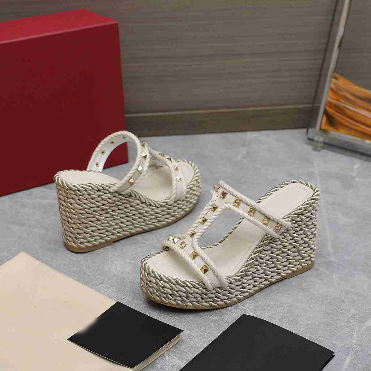 

Brand New Womens Sandal Hemp Rope Braided Rivet Wedge Heel 9.5CM Shoes Casual Dress Shoe Big Size 35-42