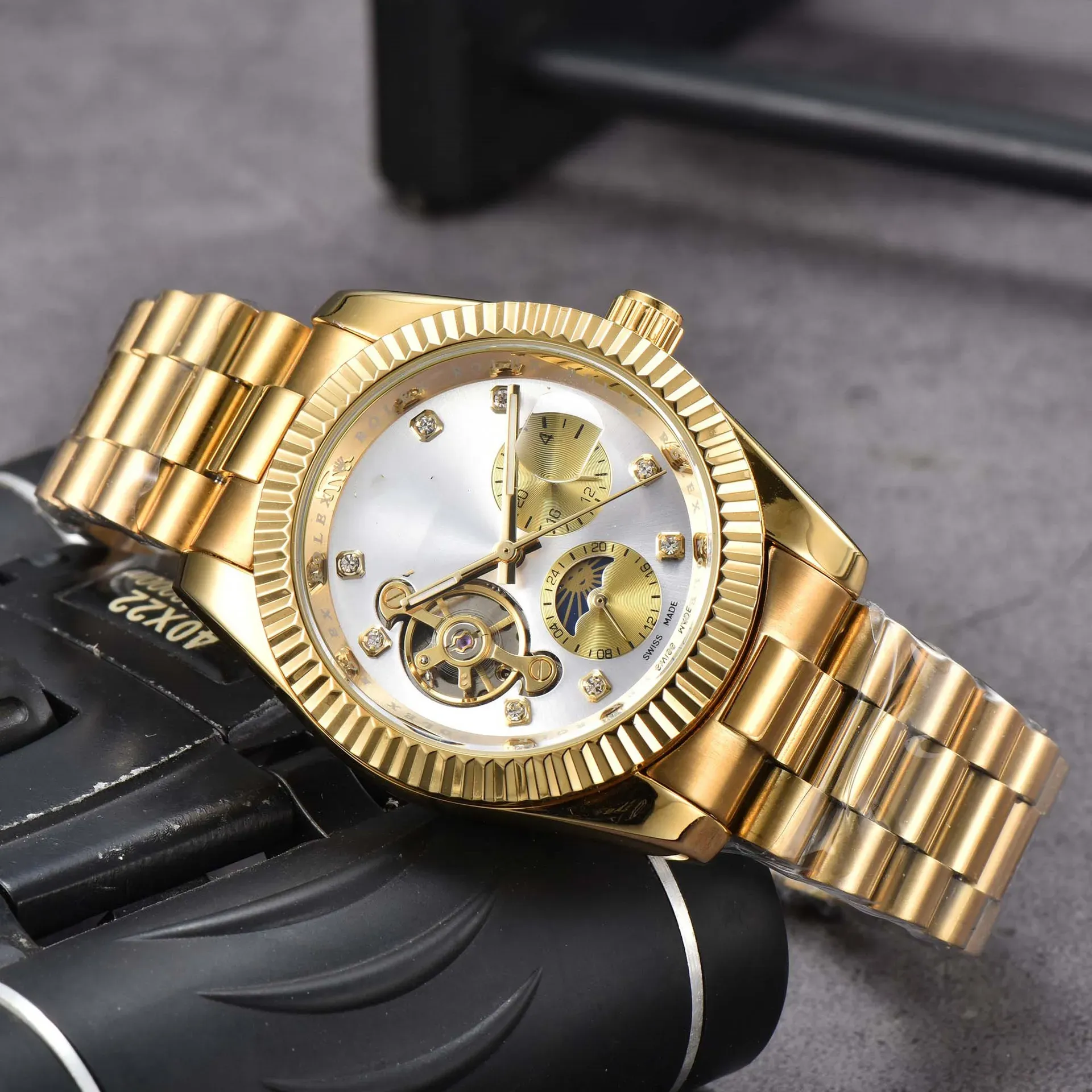 mens Wristwatches Men's classic watch ultra-thin tourbillon luxurious Automatic mechanical movement 40mm with the moon phase Brand watches